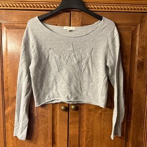 5/$25   Nicki Minaj half crop sweater
